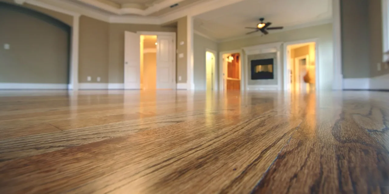 Dustless Hardwood Floor Sanding in RI: A Cleaner Option
